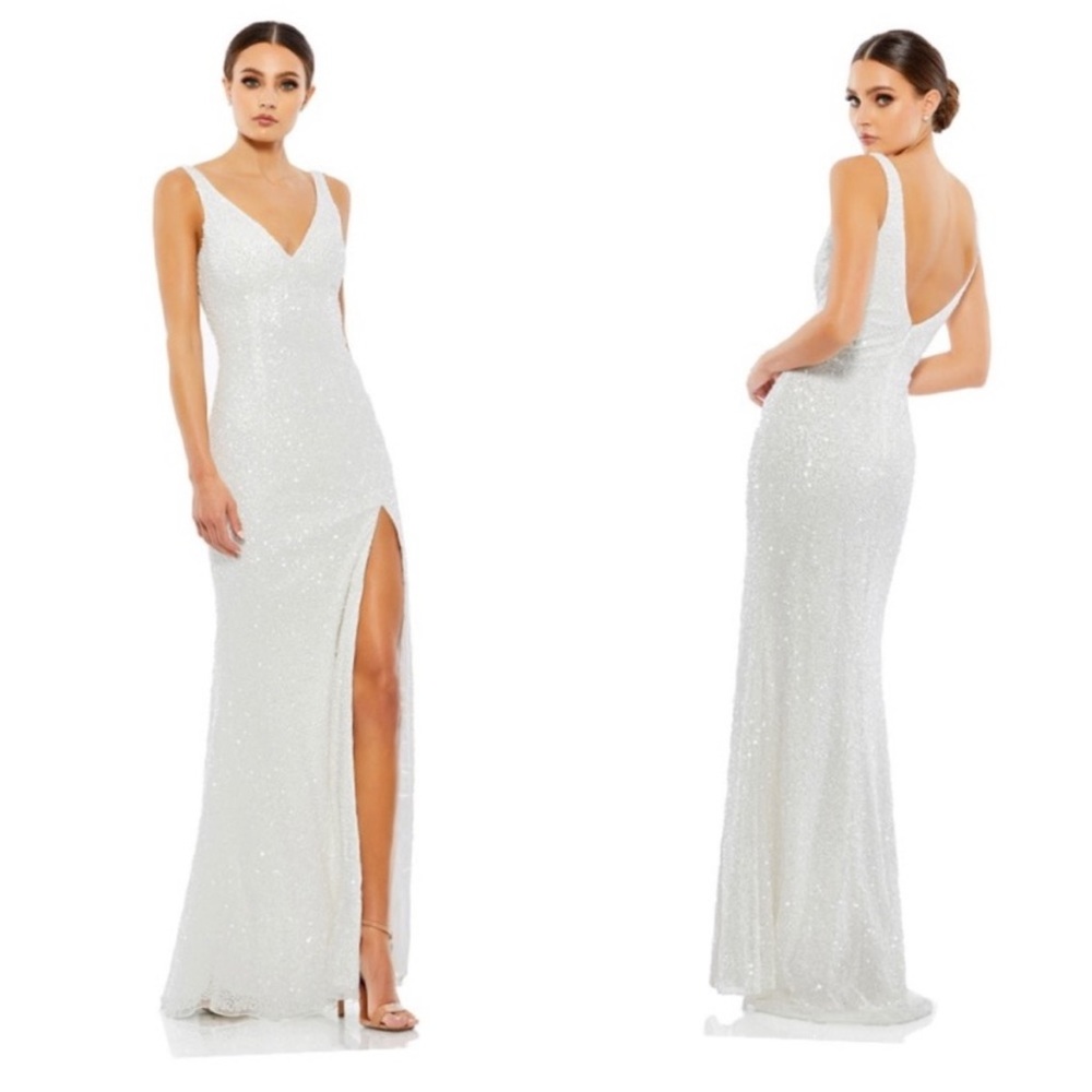 MAC DUGGAL SEQUINED SLEEVELESS V NECK SIDE SLIT GOWN
